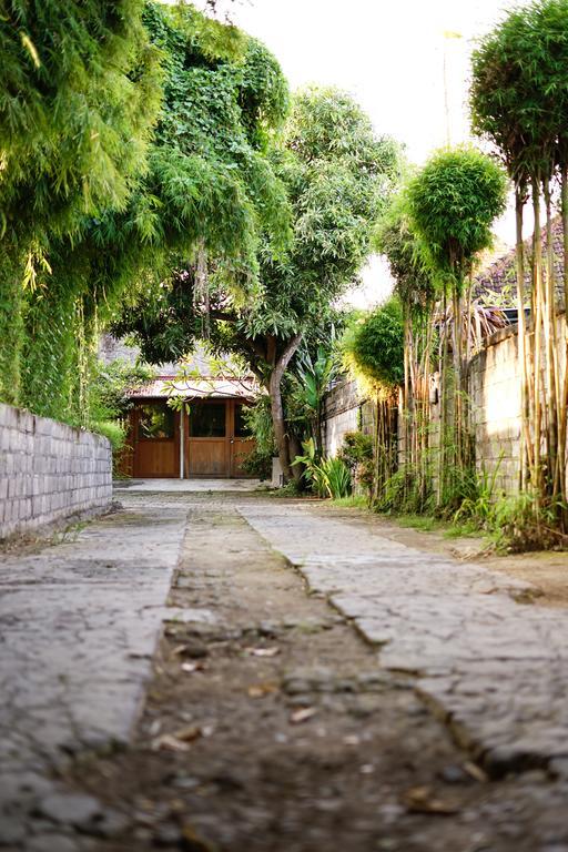 Little Pond Homestay Sanur  Exterior photo