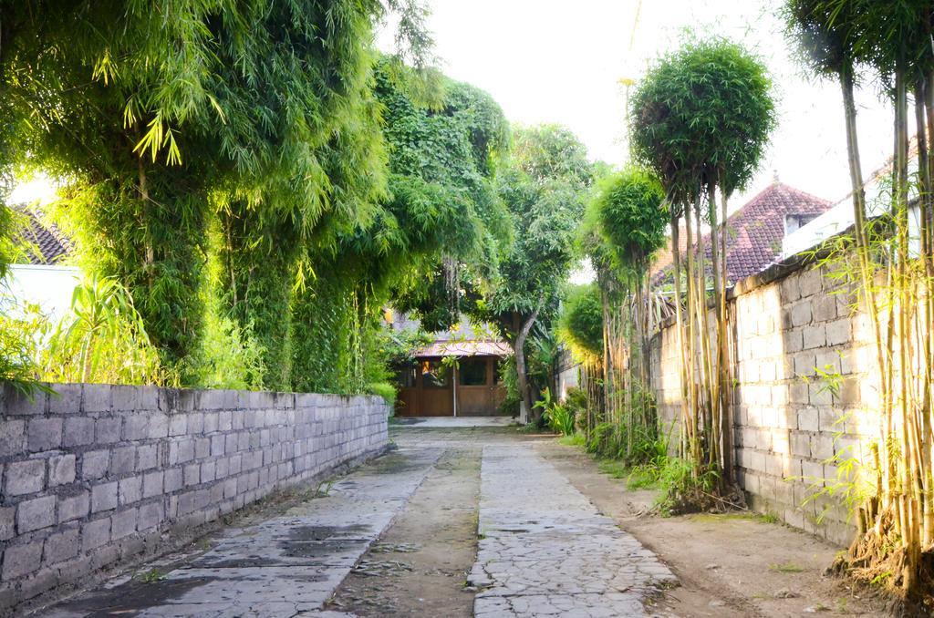 Little Pond Homestay Sanur  Exterior photo